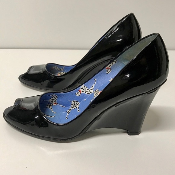 Stuart Weitzman Dalmatian Black Patent Wedge 8 1/2